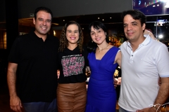 Fábio e Cibele Campos, Renata e Fernando Bezerra