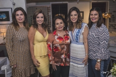 Karla Nogueira, Patrícia Nogueira, Marly Nogueira, Rosele Diogo e Silvana Nogueira (1)