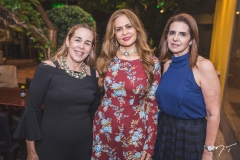Ivania Araújo, Silviane Oliveira e Carla Melo