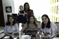 Marcia Oliveira, Manuela e Simone Jereissati, Cristiane Faria e Natasha Martins