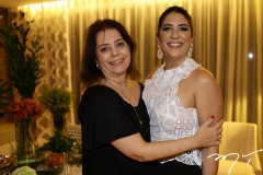 Cláudia Gradvohl e Elisa Oliveira