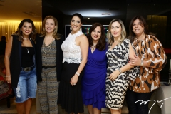 Márcia Travessoni, Andréa Delfino, Elisa Oliveira, Martinha Assunção, Suyane Dias Branco e Nara Amaral