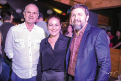 João Carlos, Patrícia Macedo e Élcio Batista