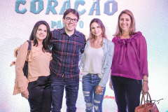 Lívia Medeiros, Gustavo Rocha, Mariana Pinto e Linda Tavares