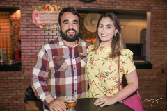 Caio Belo e Mariana Porto