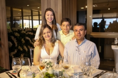 Larissa, João Vitor e Cláudia Pinheiro e Virgílio Barbosa