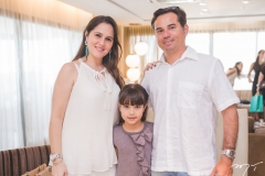 Clarissa, Letícia e Airton Caracas