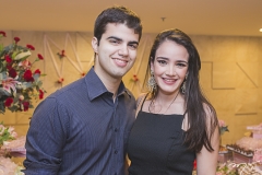 Victor Pinheiro e Lia Studart