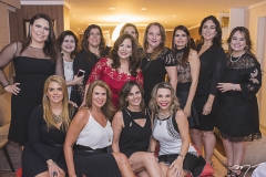 Aniversário surpresa de Martinha Assunção