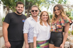 Rodrigo, Renato, Liana e Rebeca Thomaz