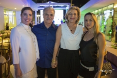 Ticiana Rolim, Pio Rodrigues, Stella Rolim e Isabela Barros Leal