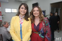Camila Benevides e Emilia Buarque.