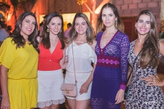 Stella Magalhães, Geovana Bezerra, Sabrina Carrero, Caroline Borges e Raissa Carvalho