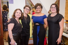 Evelyn Matthews, Monique Oliveira, Silvia Helena Costa e Suyenne Lemos