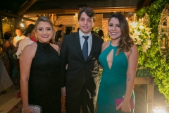 Carine Cantal, Yuri e Carol Barbosa