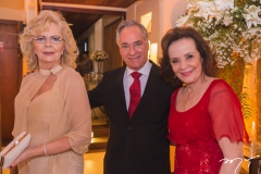 Regina, Célio e Silva Bastos