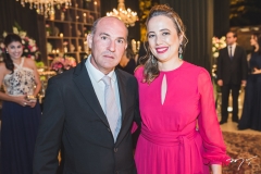 Roni e Adriana Ximenes