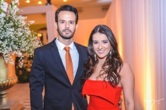 Carlos Fujita Júnior e Laís Bezerra