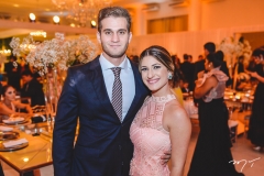 Ravi Macedo e Bruna Magalhães