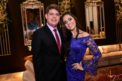 Larissa Ferrer e Guilherme Fialho