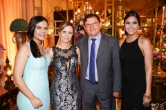 Clara, Regina e Marcelo Cruz e KIliana Pereira