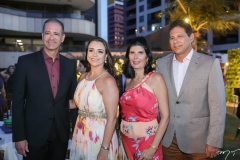 Regis e Danniela Medeiros, Rosane e Marcos Medeiros