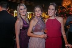 Talita Vasconcelos, Sara Oliveira e Mariana de Castro