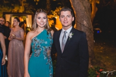 Marina Valentim e Felipe Simples