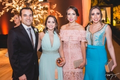 Raul e Line Silveira, Julia Reis e Roberta Pessoa