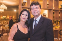 Vânia Macedo e Macedo Barbosa