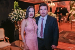 Maiane Félix e Silvio Camelo