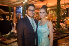 Cadeh e Roberta Juaçaba