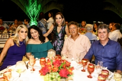 Amanda Távora, Verônica Vidal, Márcia Távora, Luiz Vidal e Márcio Távora