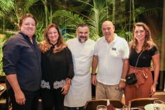 Rodrigo e Safira Moreira, Francisco Pinheiro, Fernando e Márcia Travessoni