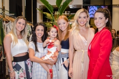 Bruna Magalahães, Manuela Cisney, Valentina Cisney, Fernada Borges, Camila Lima e Lina Frank