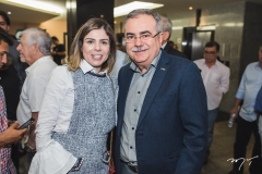 Carol Bezerra e Assis Cavalcante
