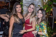 Cibele Castro, Karine Gomes e Letícia Barros