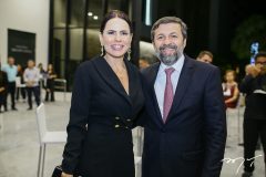 Luciana Sousa e Elcio Batista