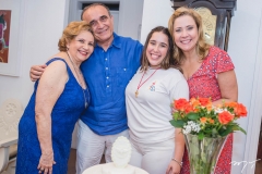 Ila Bezerra, Raimundo, Larissa e Andréa Delfino