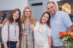 Lívia Pinheiro, Danielle Pinheiro, Larissa Delfino e Valdísio Pinheiro