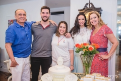 Raimundo, Fernando, Larissa, Talita e Andréa Delfino