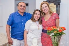 Raimundo, Larissa e Andréa Delfino