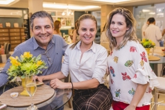 Roberto Dias, Ana Virgínia Furlani e Viviane Ferreira