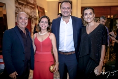 Marco Oliva, Natahalia Abreu, Adriano Nogueira e Nara Oliveira