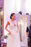 Desfile de vestidos de noiva da Miss Mano