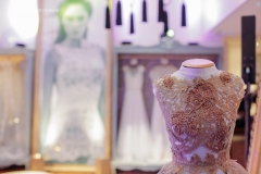 Desfile de vestidos de noiva da Miss Mano