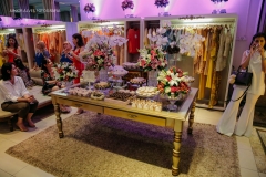 Desfile de vestidos de noiva da Miss Mano