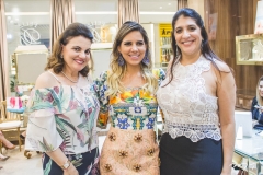 Luiziana Esteves, Ana Carolina Fontenele e Elisa Oliveira