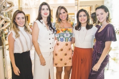 Olga Vieira, Priscila Fontenele, Ana Carolina Fontenele, Camila Praça e Paulinha Sampaio
