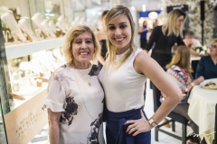 Auxiliadora e Aline Carvalho